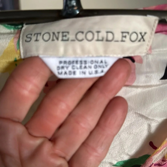 Stone cold fox silver floral garden robe - Picture 4 of 12